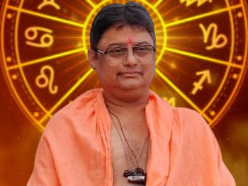 Acharya Samudra Sastri is a Famous Astrologer in Kolkata